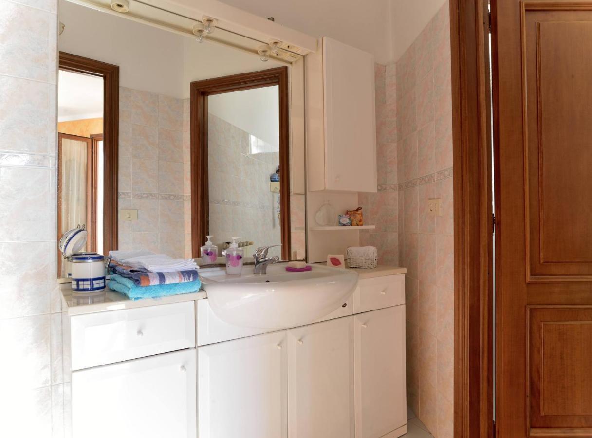 Casa Con Grande Terrazza, Ac, Wifi, Posto Auto E Vicino Al Mare Villa Imperia Dış mekan fotoğraf