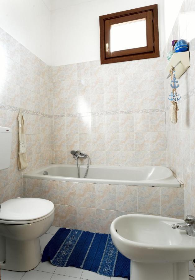 Casa Con Grande Terrazza, Ac, Wifi, Posto Auto E Vicino Al Mare Villa Imperia Dış mekan fotoğraf